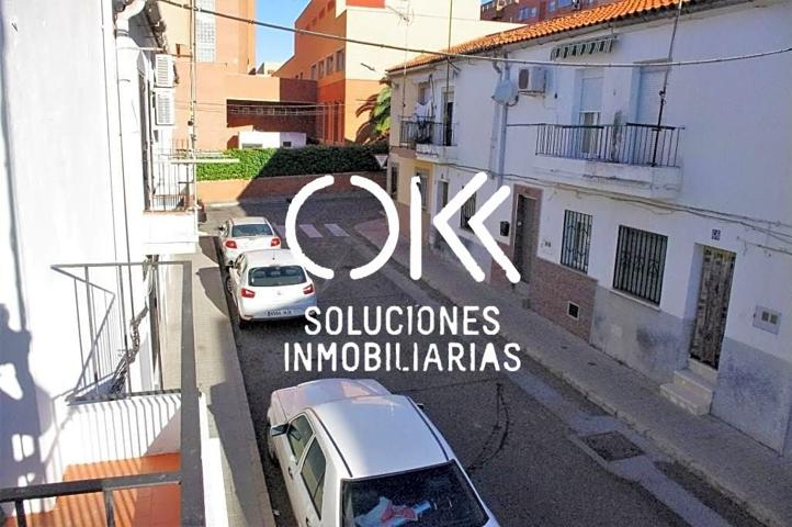 Adosado en venta en Coria de 74 m2 photo 0