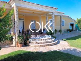 CASA-CHALET EN URBANIZACIÓN PRIVADA DE CORIA-CÁCERES photo 0