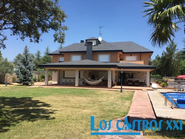 Casa - Chalet en venta en Alpedrete de 778 m2 photo 0