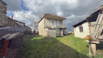 ¡Descubre el encanto de esta casa de piedra de 1964! photo 0