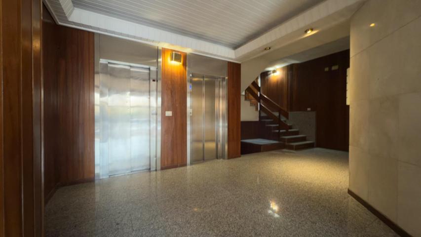 Piso en el Corazón de Carballiño con tres habitaciones y dos baños con posibilidad de garaje photo 0