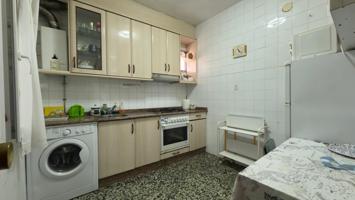 Piso en venta valido para vivir en el comienzo del veintiuno con 3 habitaciones y un baño photo 0