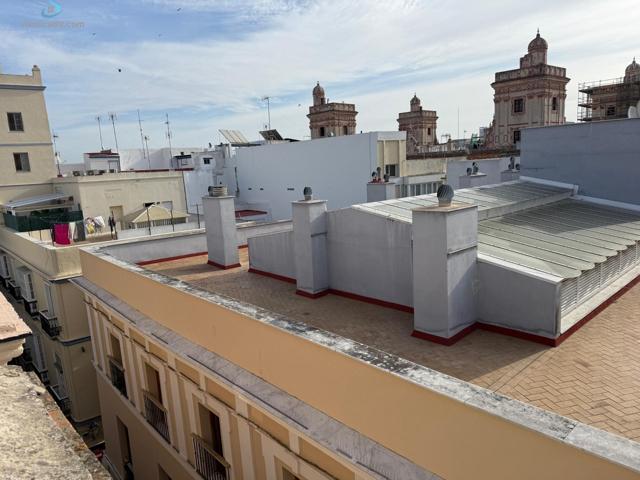 piso en venta en Cádiz photo 0