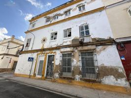 Edificio en el Centro de Puerto Real: Oportunidad para Inversores photo 0