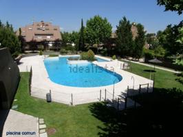 Casa En alquiler en Calle Ciguela, Villaviciosa De Odón photo 0