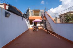 CASA EN VENTA EN EL CENTRO DE TERRASSA, SITUADA A TOCAR DEL VAPOR VENTALLÓ Y PLAÇA DIDÓ. photo 0