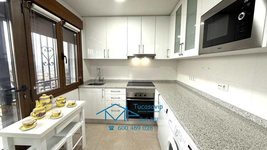 CHALET PAREADO CON PISCINA EN CEBREROS photo 0
