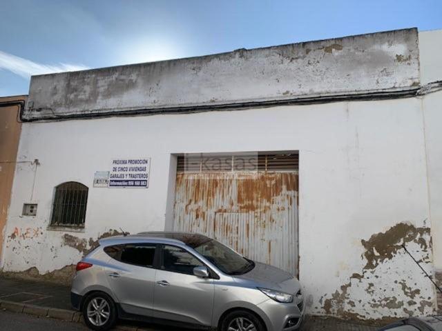 Nave Industrial En venta en Zona Catedral De Jerez Y Del Ayuntamiento, Jerez De La Frontera photo 0