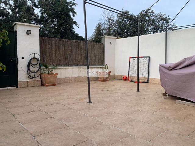 Unifamiliar Pareada En venta en Zona Norte, Jerez De La Frontera photo 0