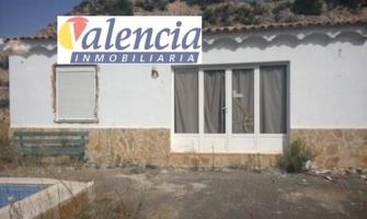 Unifamiliar En venta en Urbanizacion Les Mallades 1, Pedralba photo 0