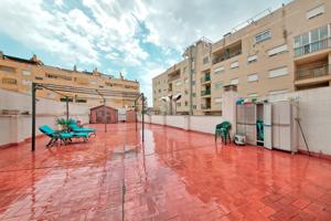 ¡VIVE DISFRUTANDO DE TU GRAN TERRAZA COMO SI FUESE UN CHALET! photo 0