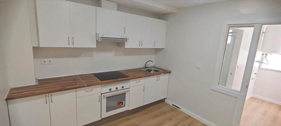 ¡Entresuelo reformado en una de las mejores zonas de Carrús! 🏡✨ photo 0