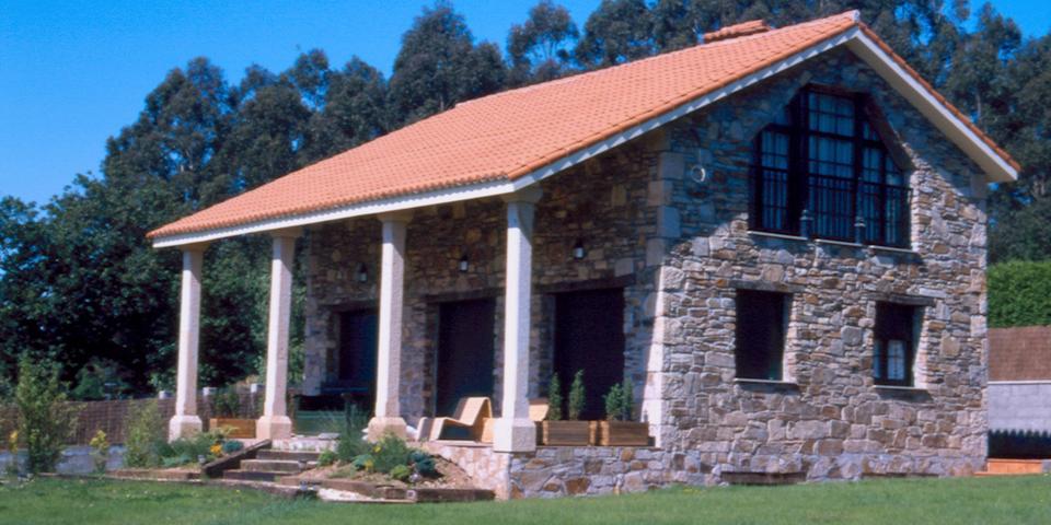 Casa - Chalet en venta en ESPINAMA de 152 m2 photo 0