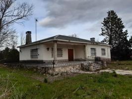 EL PICHON PARCELA DE 3720 M2 CON CASA A REFORMAR, PISCINA Y PISTA DE TENIS photo 0