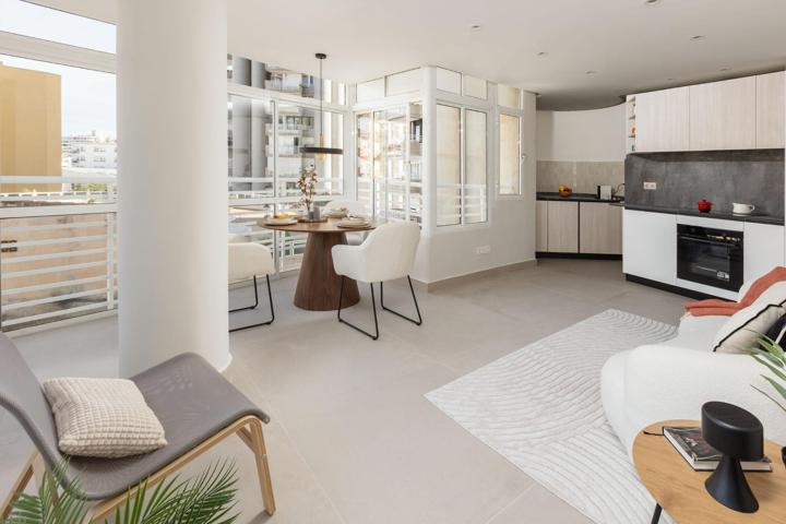 Fantástica vivienda de 2 dormitorios reformada el centro de Torremolinos. photo 0