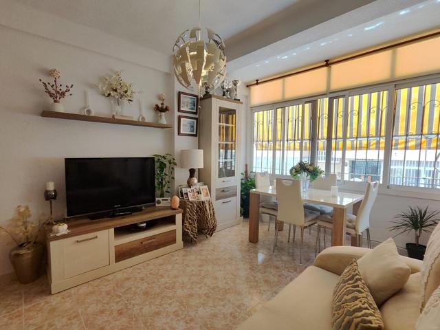 Magnífico piso de dos dormitorios en el centro de Torremolinos photo 0