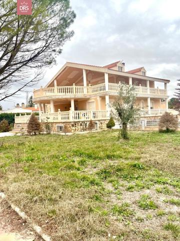 MAGNIFICO CHALET CON PISCINA EN URB AGUASOL (ALBACETE) photo 0