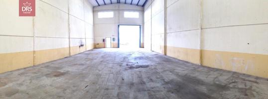 NAVE EN CAMPORROSO photo 0