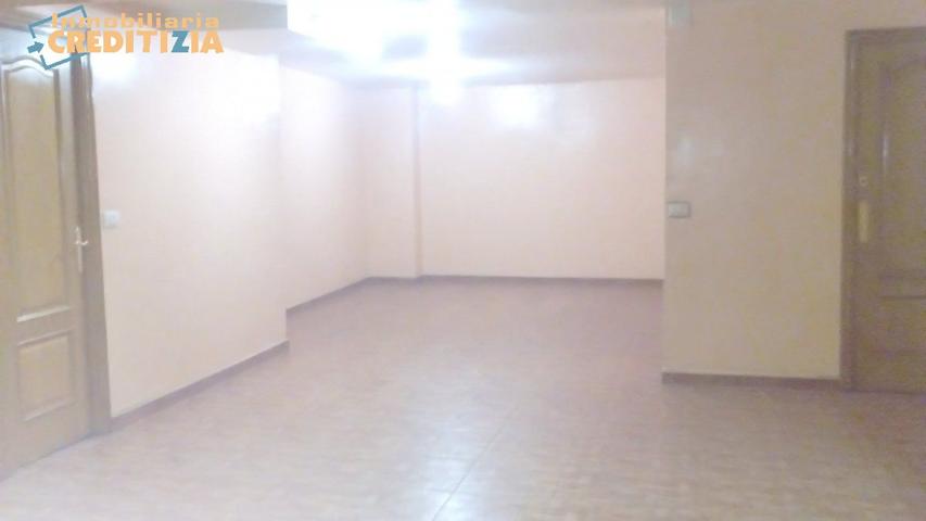 LOCAL COMERCIAL photo 0