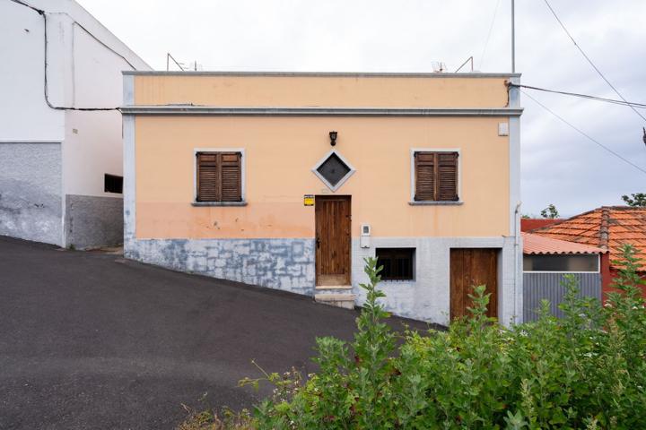 Casa De Campo En venta en Calle Las Quinteras, Distrito San Antonio - Las Arenas, Puerto De La Cruz photo 0