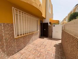Unifamiliar Pareada En venta en Calle Alcalde José Santos González, San Fernando, San Bartolomé De Tirajana photo 0