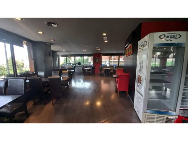 Local en venta en Centre photo 0