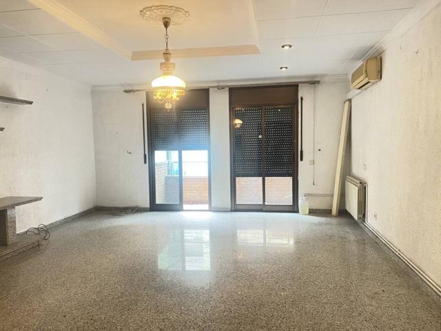 CASA ADOSADA EN CANOVELLES photo 0