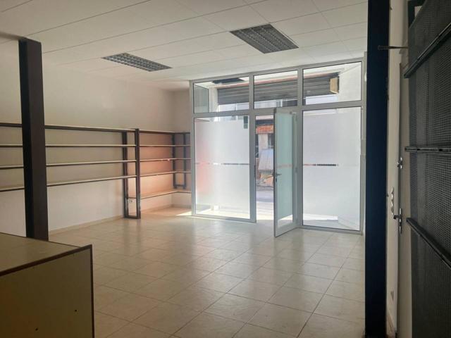 LOCAL EN ALQUILER EN PLANTA BAJA EN GRANOLLERS photo 0