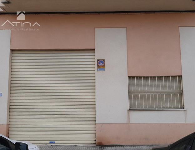 Local comercial de 250 m2 en el Grao de Gandia con altas posibilidades de inversión. photo 0