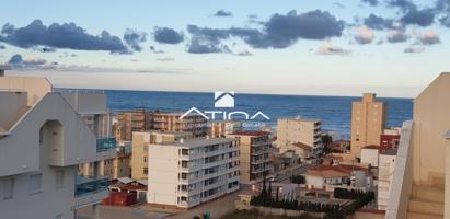 Vive en el ático dúplex de tus sueños, a pasos del mar en Piles photo 0