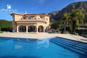 Impresionante villa de lujo en la mejor zona del parque natural del Montgó, Jávea. photo 0