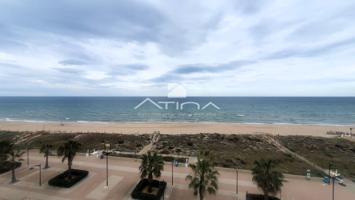Exclusivo ático dúplex en 1ª línea playa de Guardamar a solo 5 metros de la arena photo 0