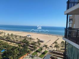 Apartamento con vistas abiertas al mar y la montaña situado en 1ª línea playa de Gandia a solo 20 me photo 0