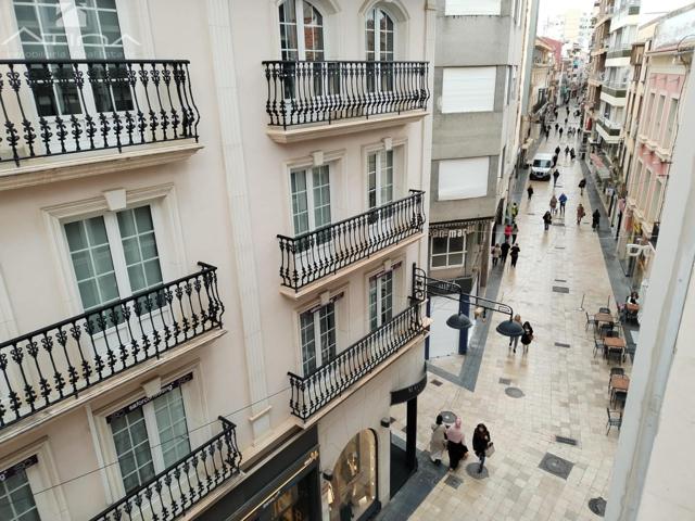 Oficina en el Centro Histórico de Gandia con posibilidad de hacer vivienda photo 0