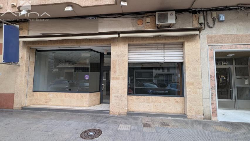 Local comercial en excelente estado en la zona del Antiguo Hospital de Gandia photo 0