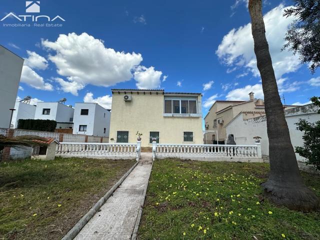 Chalet independiente en Daimús a solo 800m del mar photo 0