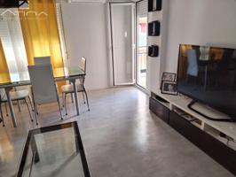 ¡Viva en el corazón de Gandía, junto al parque Sant Pere, en una vivienda completamente reformada y lista para entrar a vivir! photo 0
