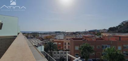 Vive el Mediterráneo desde las alturas en este fantástico ático dúplex en Denia photo 0