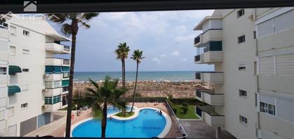 Despertar cada mañana con la brisa del Mediterráneo a tus pies, en playa Daimús. photo 0