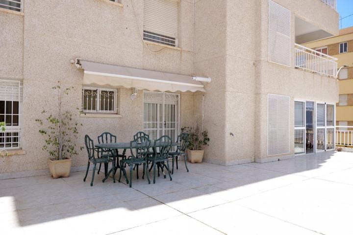 Amplio Piso con Terraza y Vistas al Mar photo 0