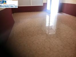 LOCAL COMERCIAL DE 65M2  OPORTUNIDAD photo 0