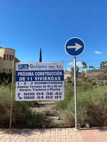 Exclusivo hogar en primera planta con terraza y piscina comunitaria photo 0