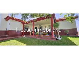 Chalet en venta en Beas photo 0