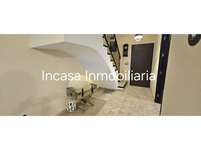 Venta de una casa en Valverde del Camino photo 0