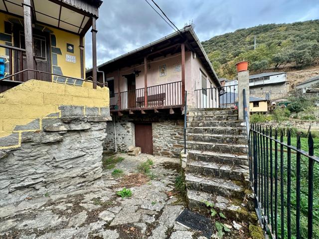 CASA DE PUEBLO - SAN CLEMENTE DE VALDUEZA photo 0