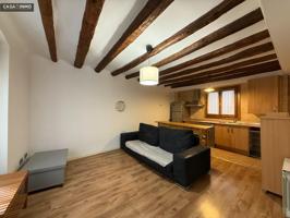 Se vende piso en el Centro de Barbastro. photo 0