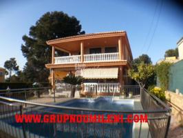 Villa En venta en Torrent-torrente photo 0
