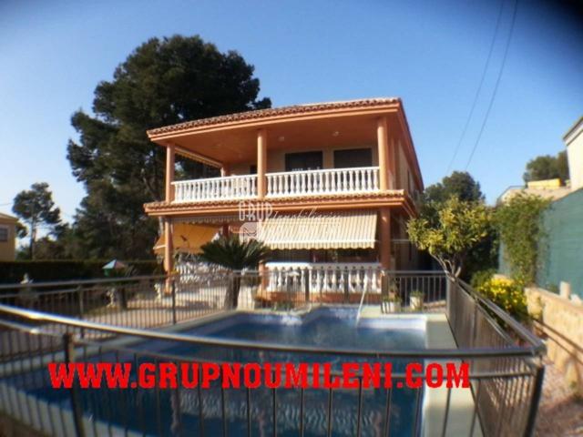 Villa En venta en Torrent-torrente photo 0
