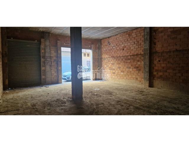 Local comercial en venta en Catarroja photo 0