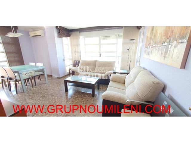 Piso en alquiler en Silla photo 0